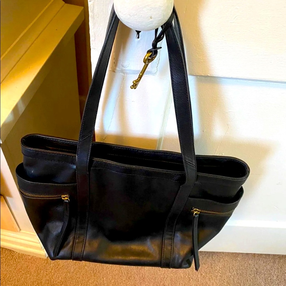 Black leather fossil purse